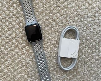 Apple Watch Series 4. 