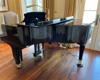 AVAILABLE FOR PRESALE! 2009 Mason & Hamlin Piano Model B. 5'4" Traditional Ebony High Glass Finish Serial #93188. Measures 5' 4" x 57.22. Maple. Photo 2 of 8