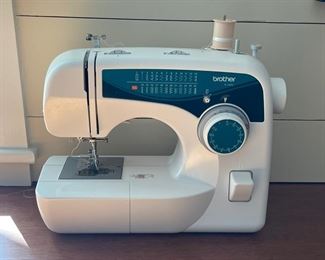 Brother XL-2600i Sewing Machine. Photo 1 of 2