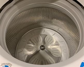 Picture of the inside of the washer.