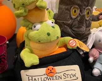 Lots of fun Halloween decor!