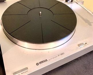 $50.00 Yamaha P-350 record player