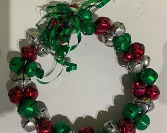 #1089A. Metal Christmas wreath made from bells $3