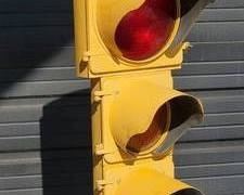 Awesome Old School Traffic Light, great for a mancave.