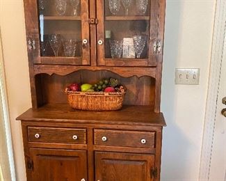 Nice hutch/china cabinet just right for that small spot!