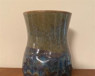 Gorgeous signed pottery vase!