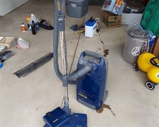 Kenmore Canister Vacuum