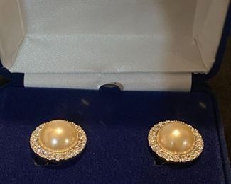 132 Camrose  Kross Jackies Collection Earrings