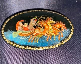 005 Vintage Russian Painted Lacquer Brooch