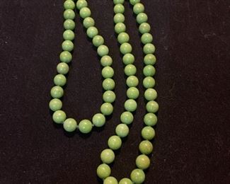126 Jadeite Beaded Strand