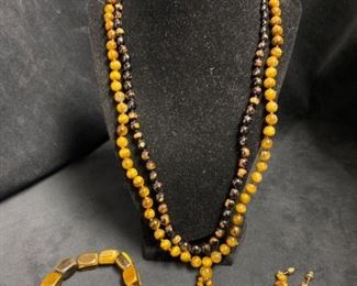 002 Whale Tail Beaded Necklace  Cats Eye Jewelry