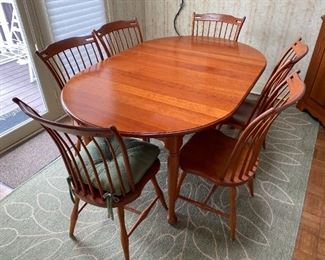 Cherry Dining Room Table w/ 2 leaves & 6 chairs