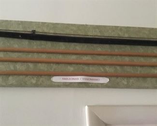 AMAZONAS/YANOMAMO Bow and Arrow set. 