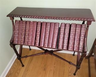 Fabulous Georgian Style Mahogany Library Book Trough, excellent condition