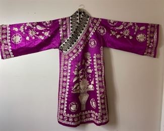Vintage Chinese silk robe