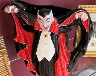 Dracula teapot