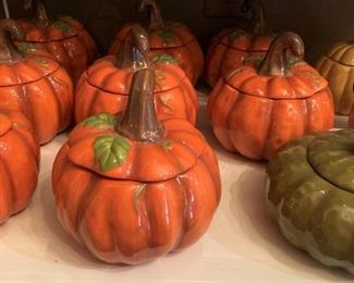 Lidded pumpkin bowls