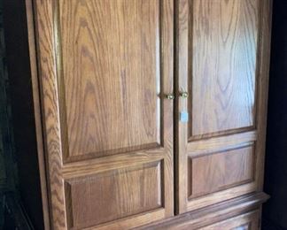 Additional armoire