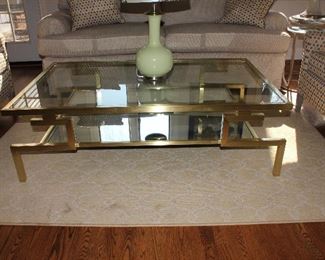 Detail of the cocktail table.