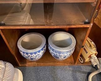Blue and white Chinese planters