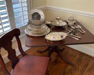 BEAUTIFUL DROPLEAF TABLE WITH DRAWER. BEAUTIFUL SILVER PLATE SERVING PIECES
