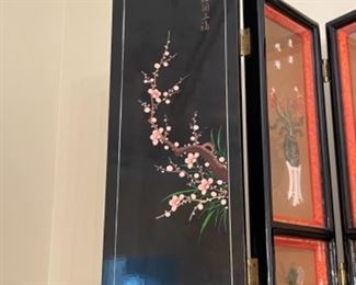 CLOSEUP OF CHINESE SCREEN