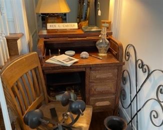 ORIGINAL DESK/CHAIR OF MR REX CARTER - DEM/FORMER SC SPEAKER OF THE HOUSE (57' & 73") AND GENERAL ASSEMBLY (53 '- 80')