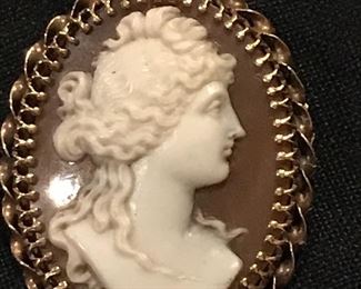 Stunning Victorian gold shell cameo