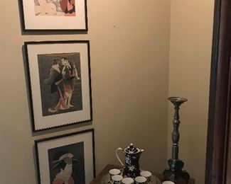 Early English table
Japanese paintings
Chocolate set