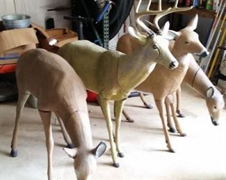 Deer decoys