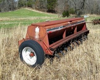 International Harvester 5100 grain drill