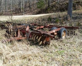 Massey-Ferguson model 620 disc