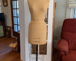 1956 Superior Model Dress Form
