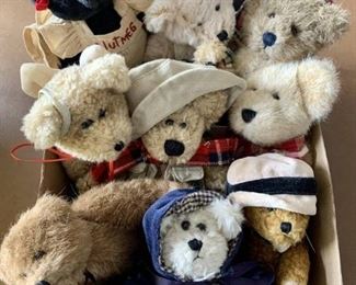 Boyds 9 Bear Lot