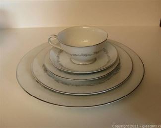 Cresmont by Noritake Fine China Pattern 6013 Dinnerware Only