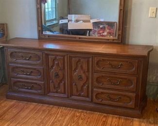 Mid Century 9 Drawer Dresser with Raised Panels