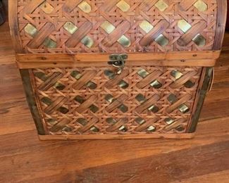Woven Straw Decor Trunk
