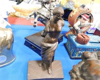 Bronze Venus Statue