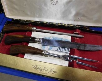 Vintage carving set