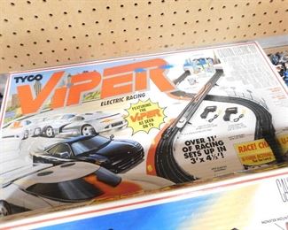 Tyco Viper slot car set