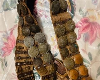 WWI belt with buttons