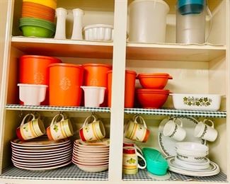 vintage Tupperware, Pyrex