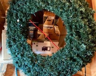 5 ft pre-lit wreath