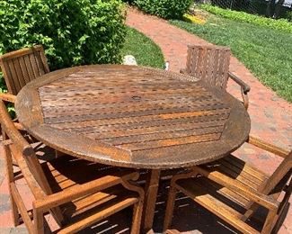 Kingsley Bate teak table & 4 chairs 