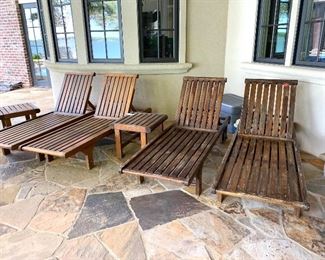 4 Kingsley Bate teak lounge chairs and 2 end tables