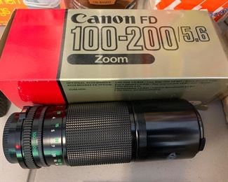 Canon 100-200/5.6 Zoom Lens