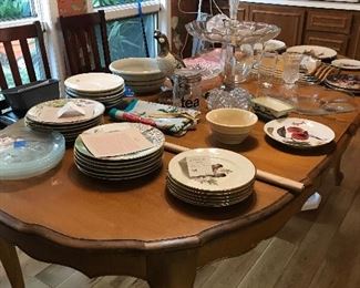 Large breakfast table