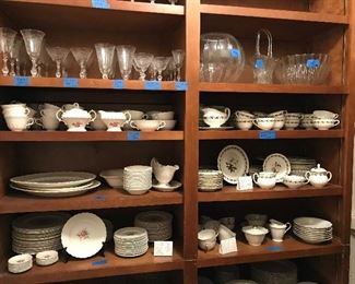 Large sets of Royal Worcester En gadine and Spode Jewel