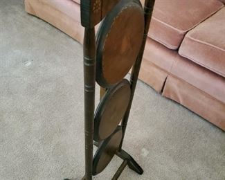 Vintage collapsible wooden plate stand