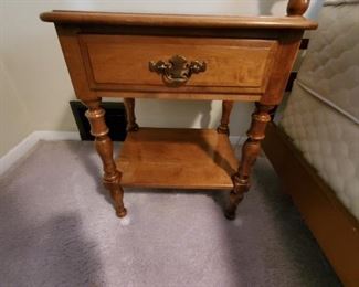 Kling Colonial nightstand